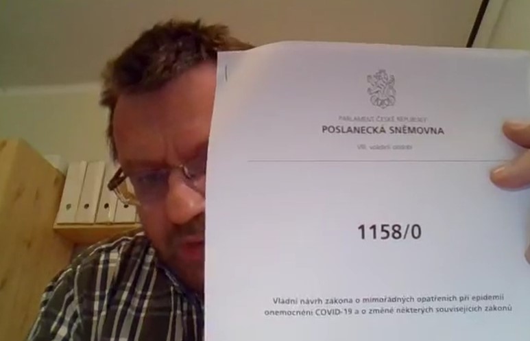 česká vláda zákon nouzový stav