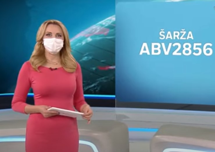 astrazeneca zemřela očkování