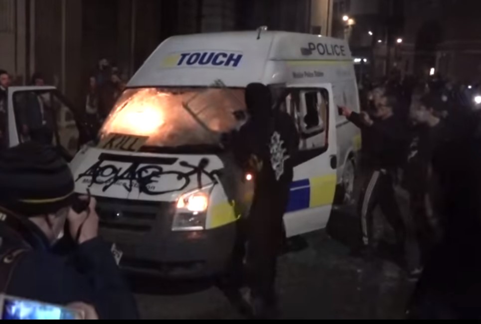 bristol střety policie