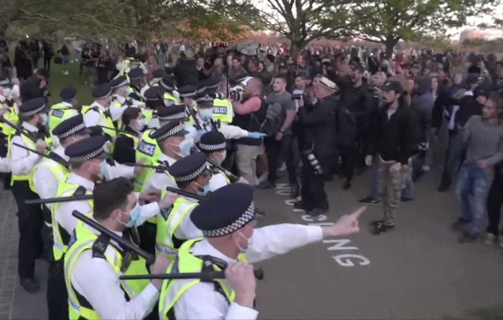 protest velká británie