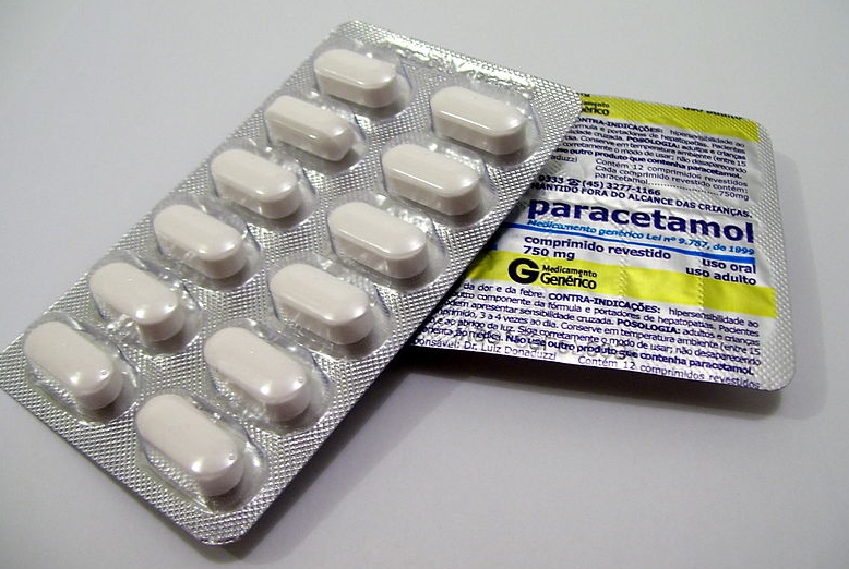 paracetamol nebezpečí