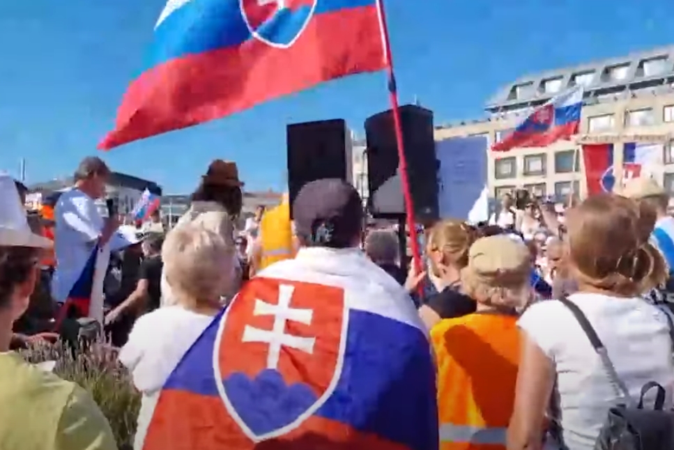 slovensko protest čaputová