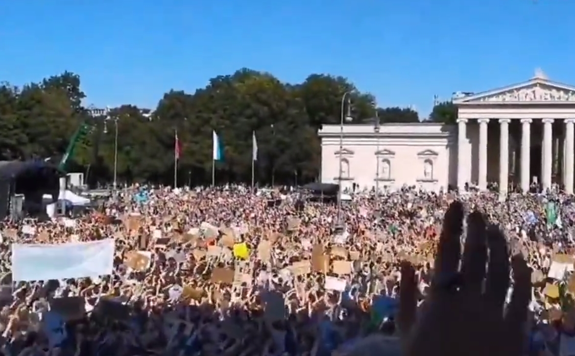 protest covid vlády
