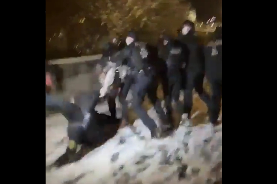 policie protest covid