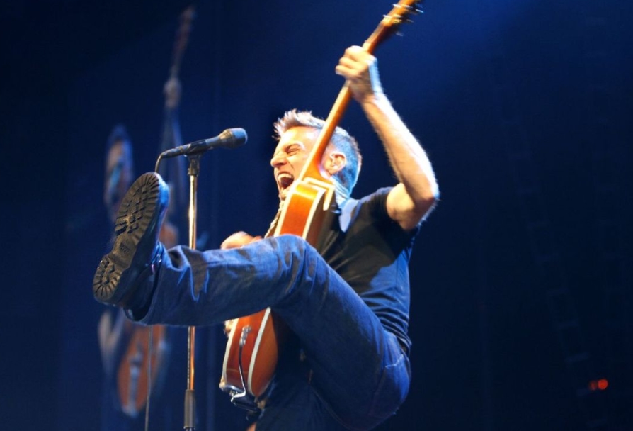 bryan adams covid