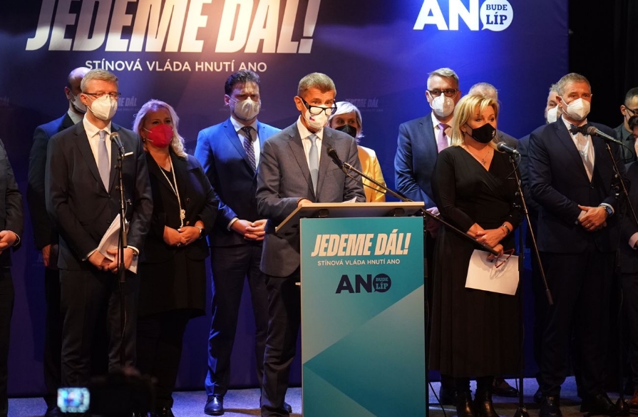 babiš stínová vláda