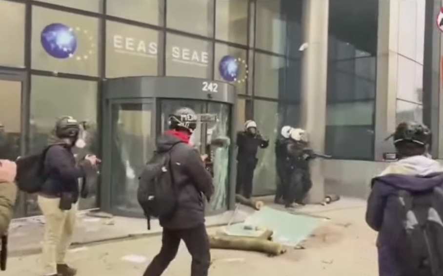 brusel protest