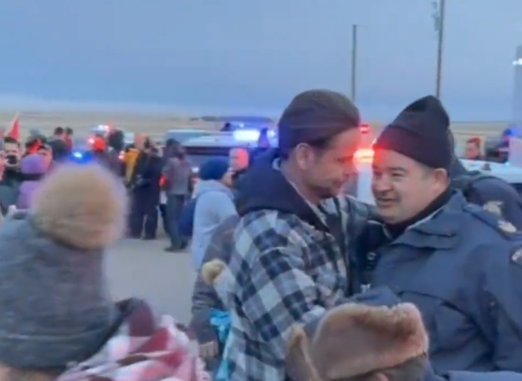protestující objetí kanada