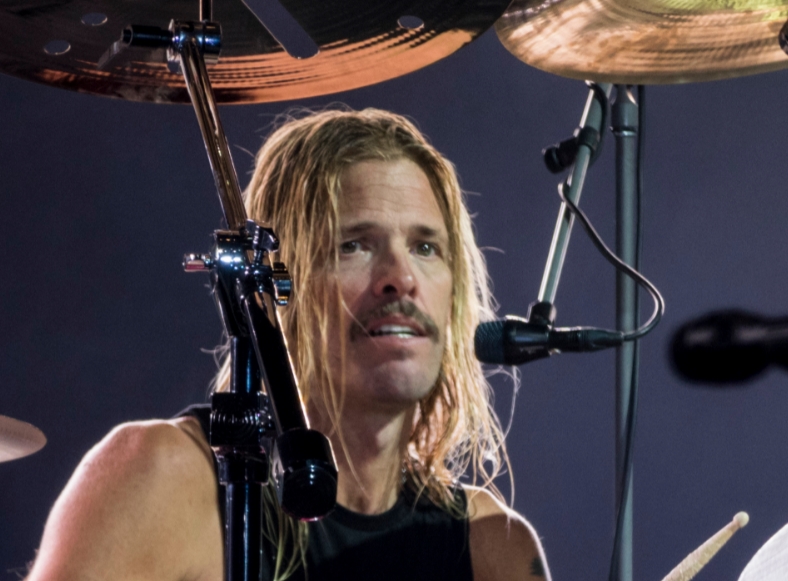 foo fighters zemřel
