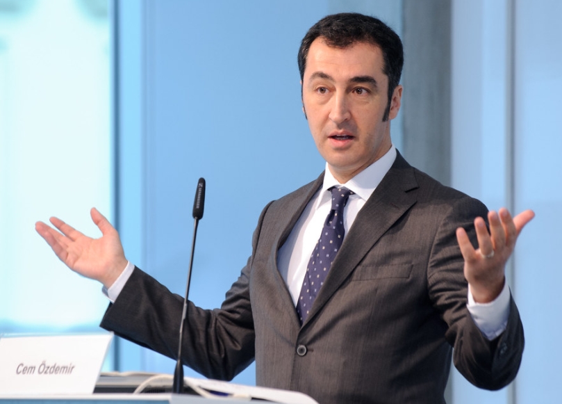 méně masa Cem Özdemir