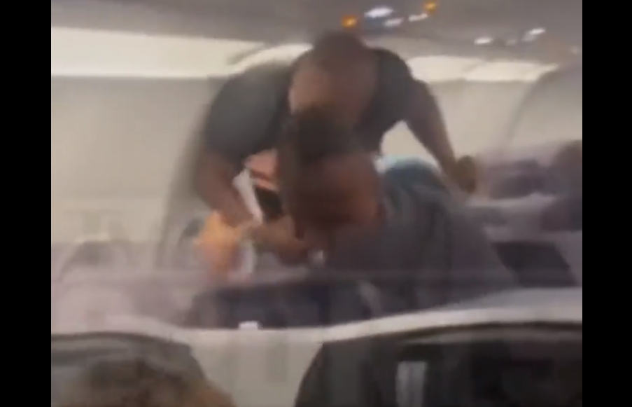 mike tyson letadlo