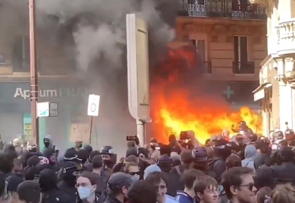 paříž protest