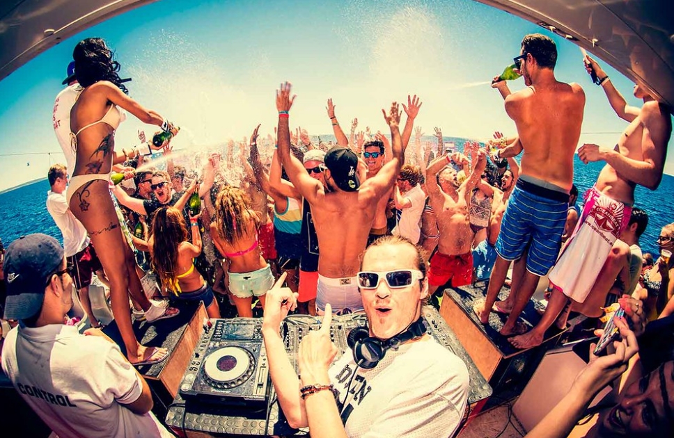 párty ibiza