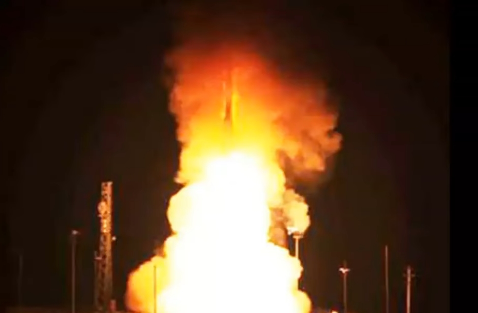 icbm raketa exploze