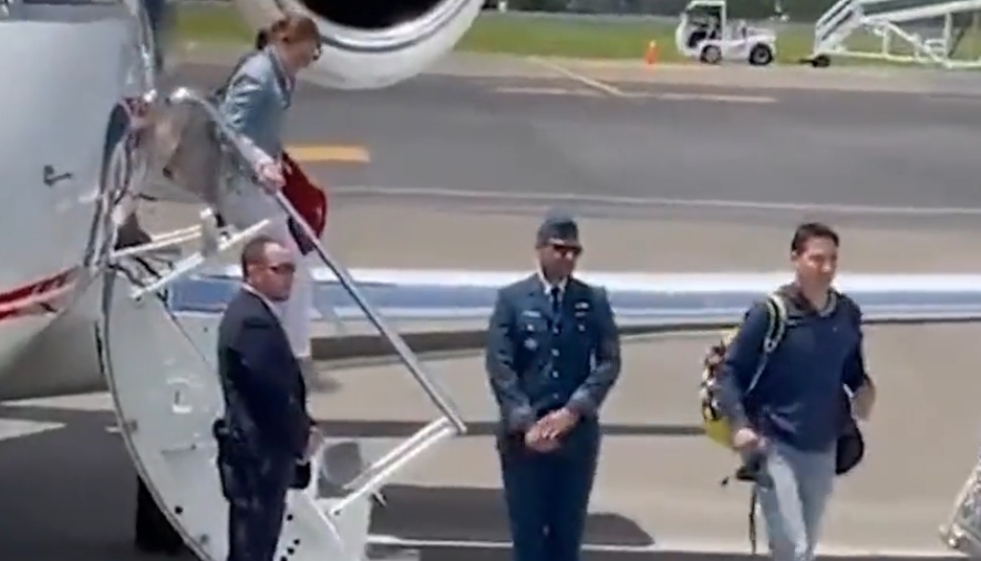 trudeau tryskáč