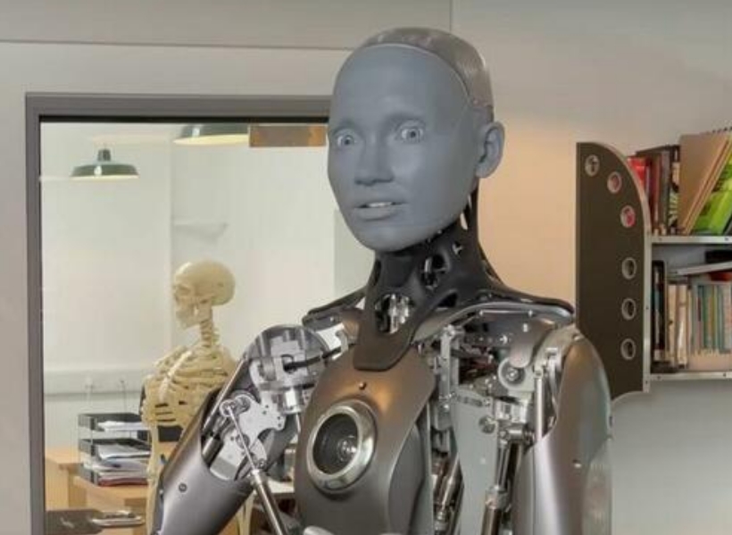 robot ovládne svět