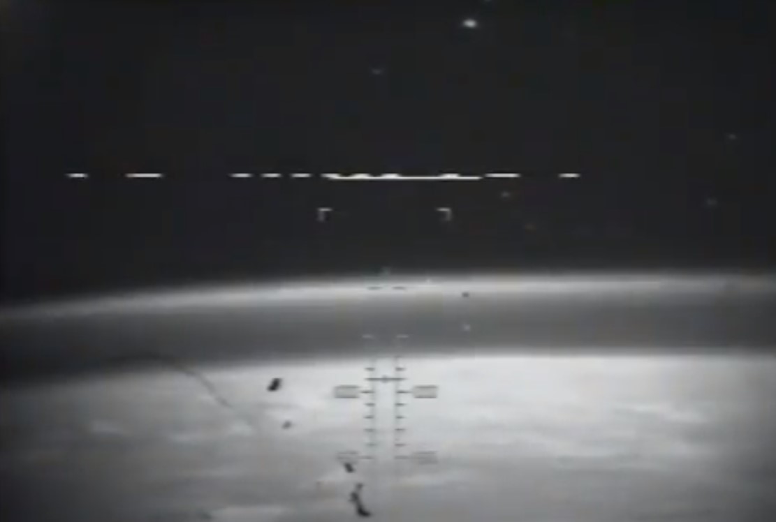 ufo sts vesmír