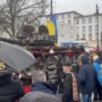berlín tank vlajka ukrajina