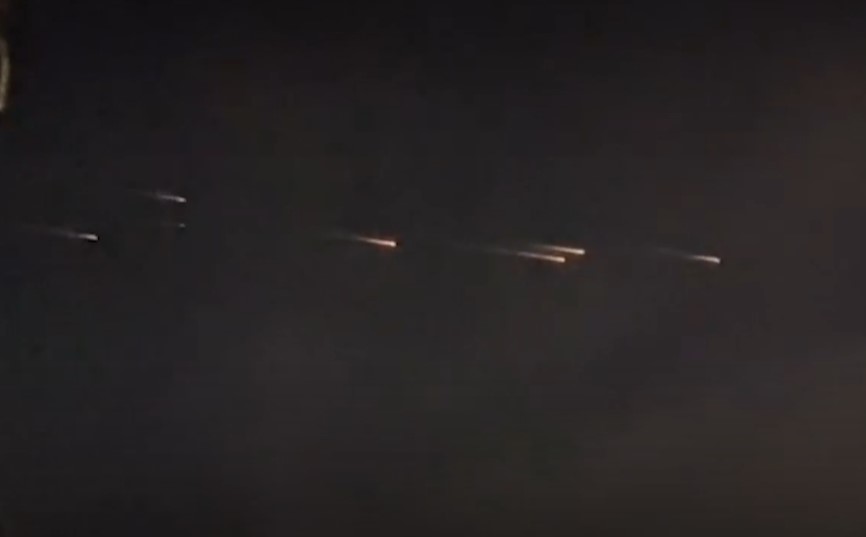 ufo vesmír kalifornie