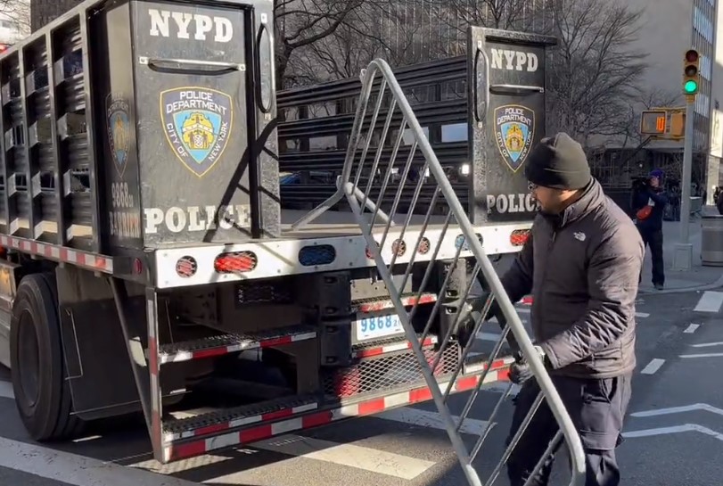 policie new york trump