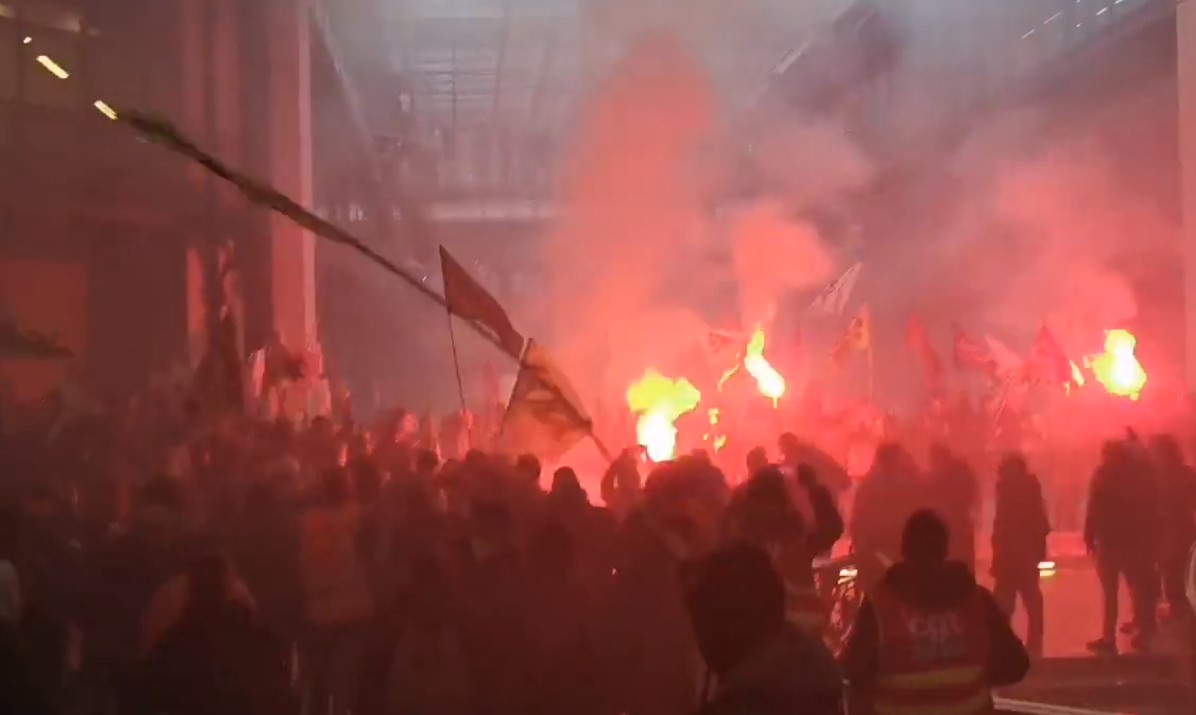 blackrock protest paříž