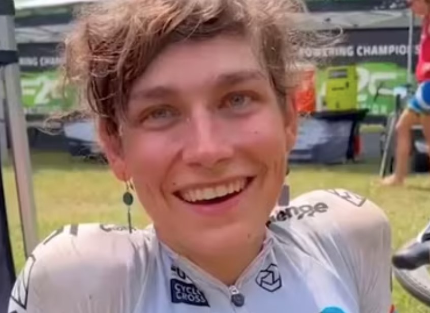 trans cyklistka