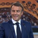 macron vypískán