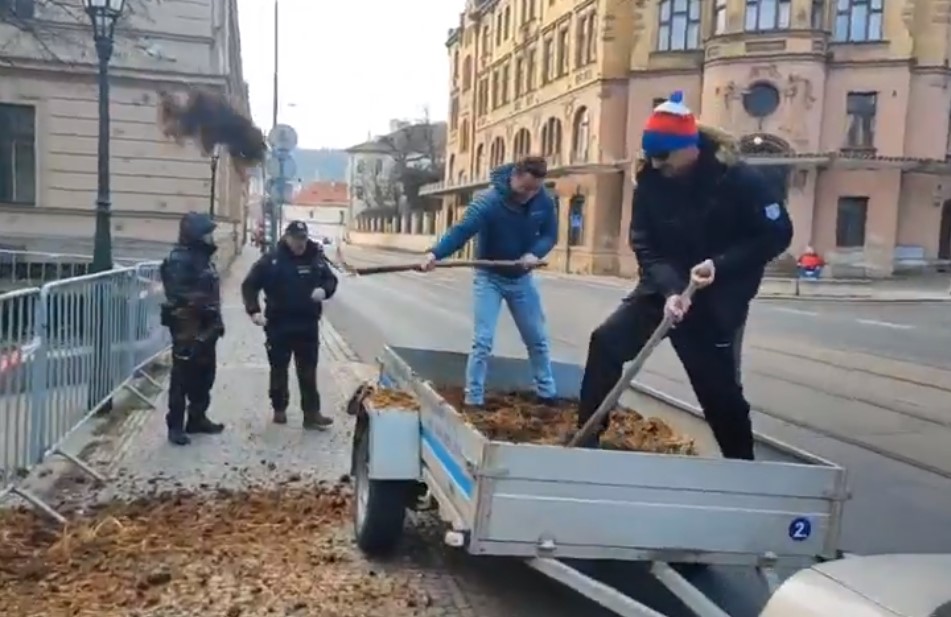 protest hnůj vláda