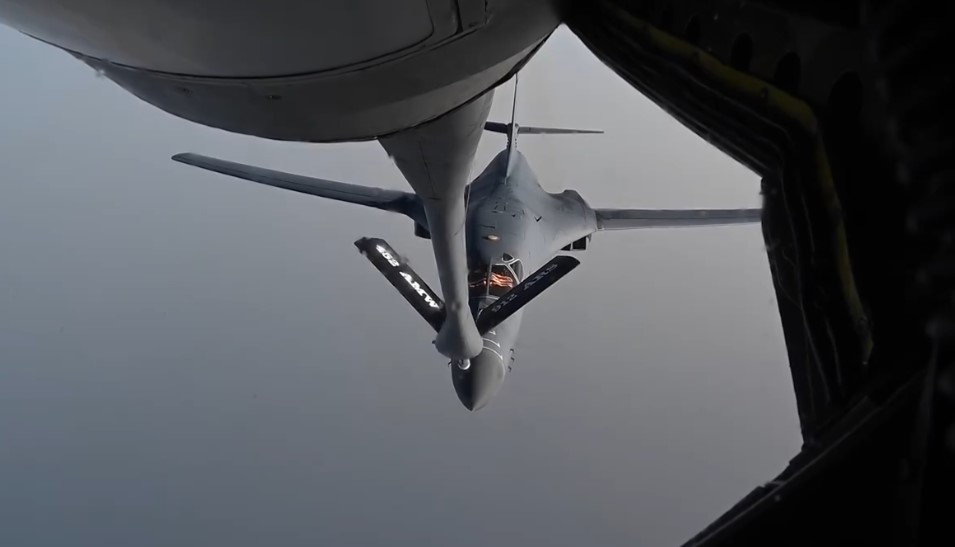b1 bombardér