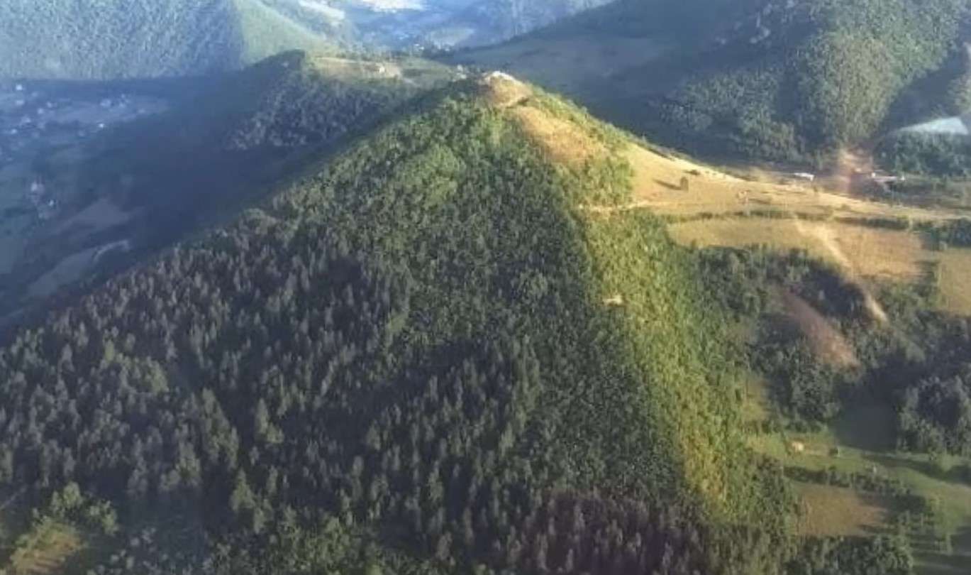 bosenská pyramida slunce