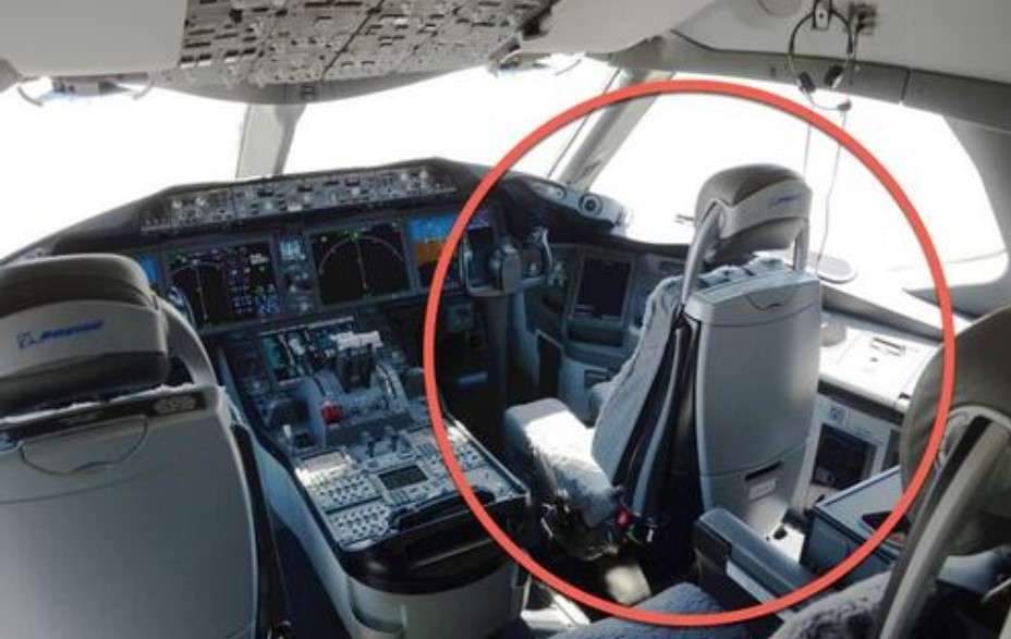 boeing náhlý pád