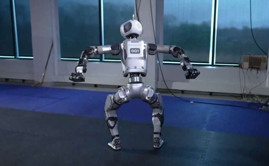 nový robot atlas