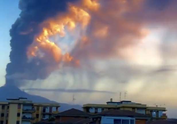 etna vybuchla